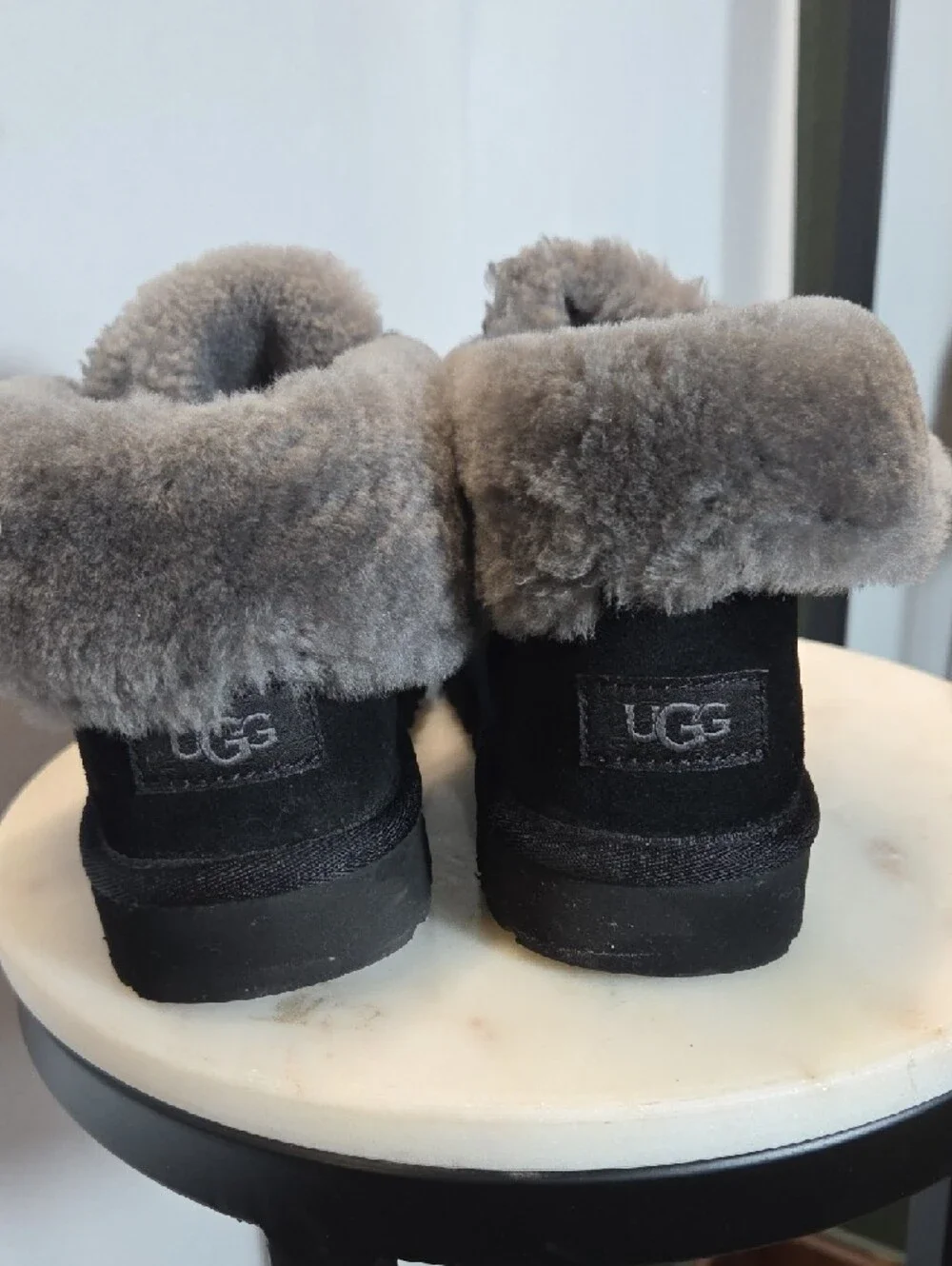 UGG Diara Black And Gray Leather Shearling-Lined Shoes Size 8